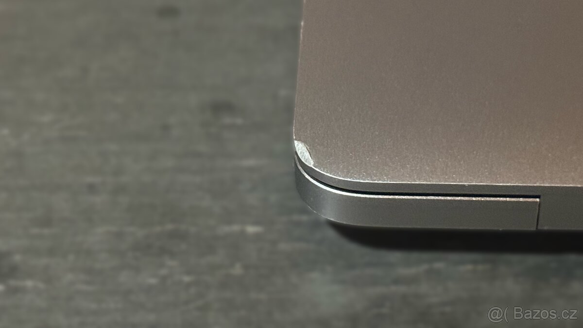 MacBook Pro 13,3" 2022 M2 - 3