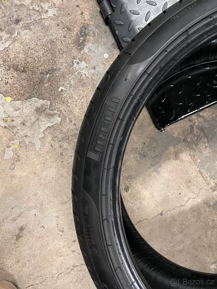 Pirelli P ZERO 235/35 ZR20 88Y - 3