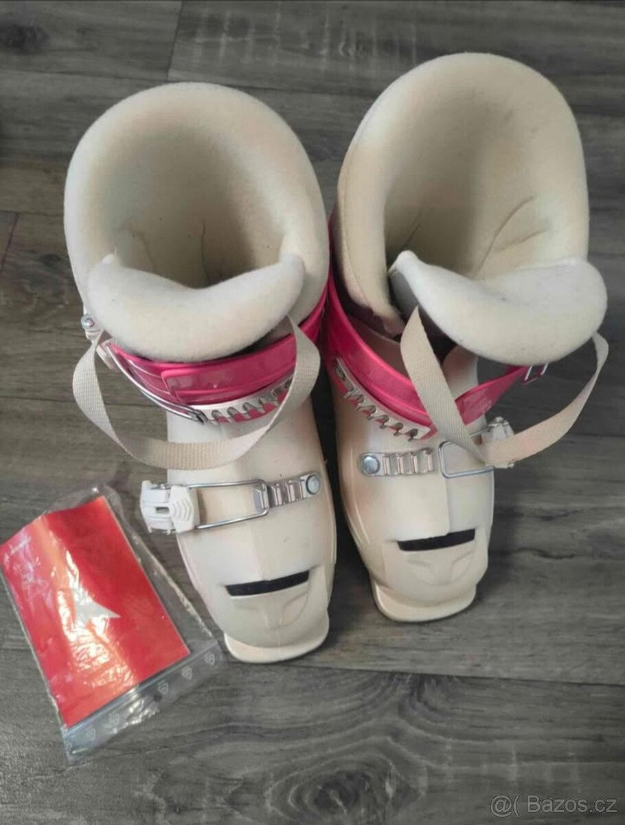 Dívčí lyžáky 18/19 - 3