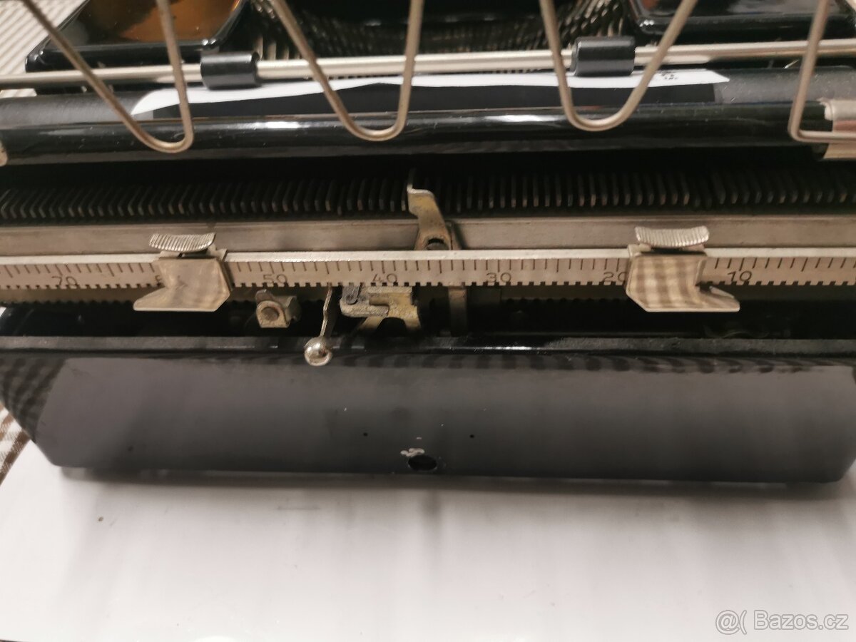 Psací stroj Olympia 40 léta - 3