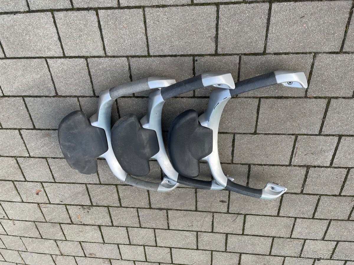 Opěrka Piaggio X-Evo ,X8 - 3