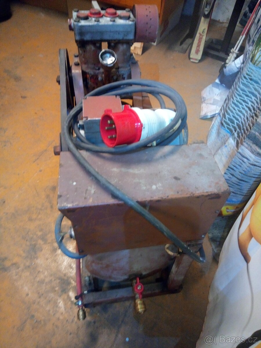 Kompresor 50l tichý chod 400V - 3