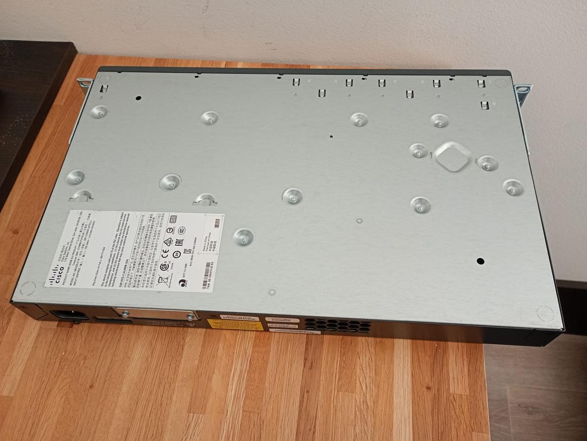 síťový switch Cisco Catalyst 2960-X - 3