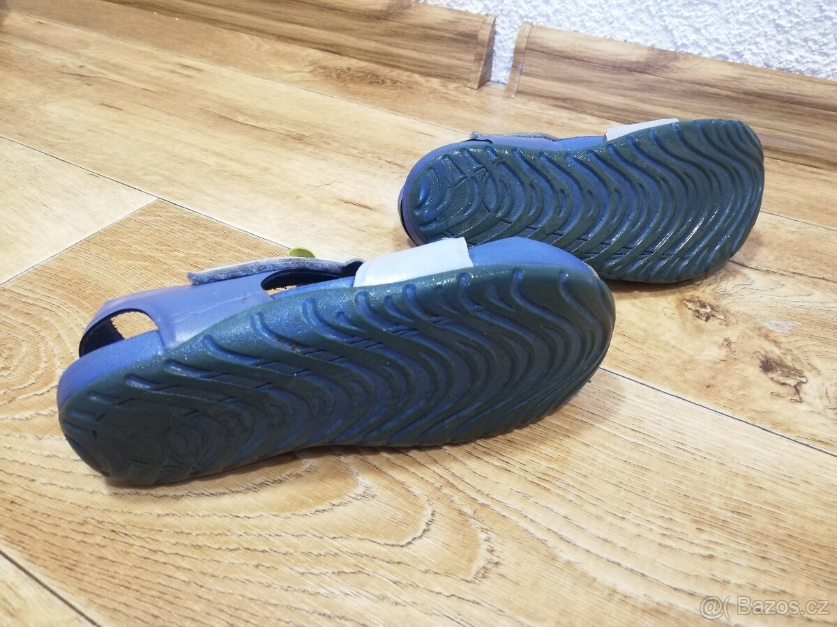 Dětské pantofle Nike vel. 32 - 3