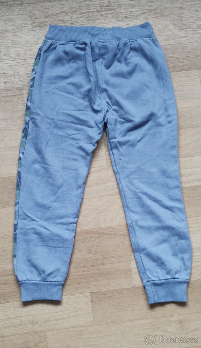 Tepláky vel. 116 - 3