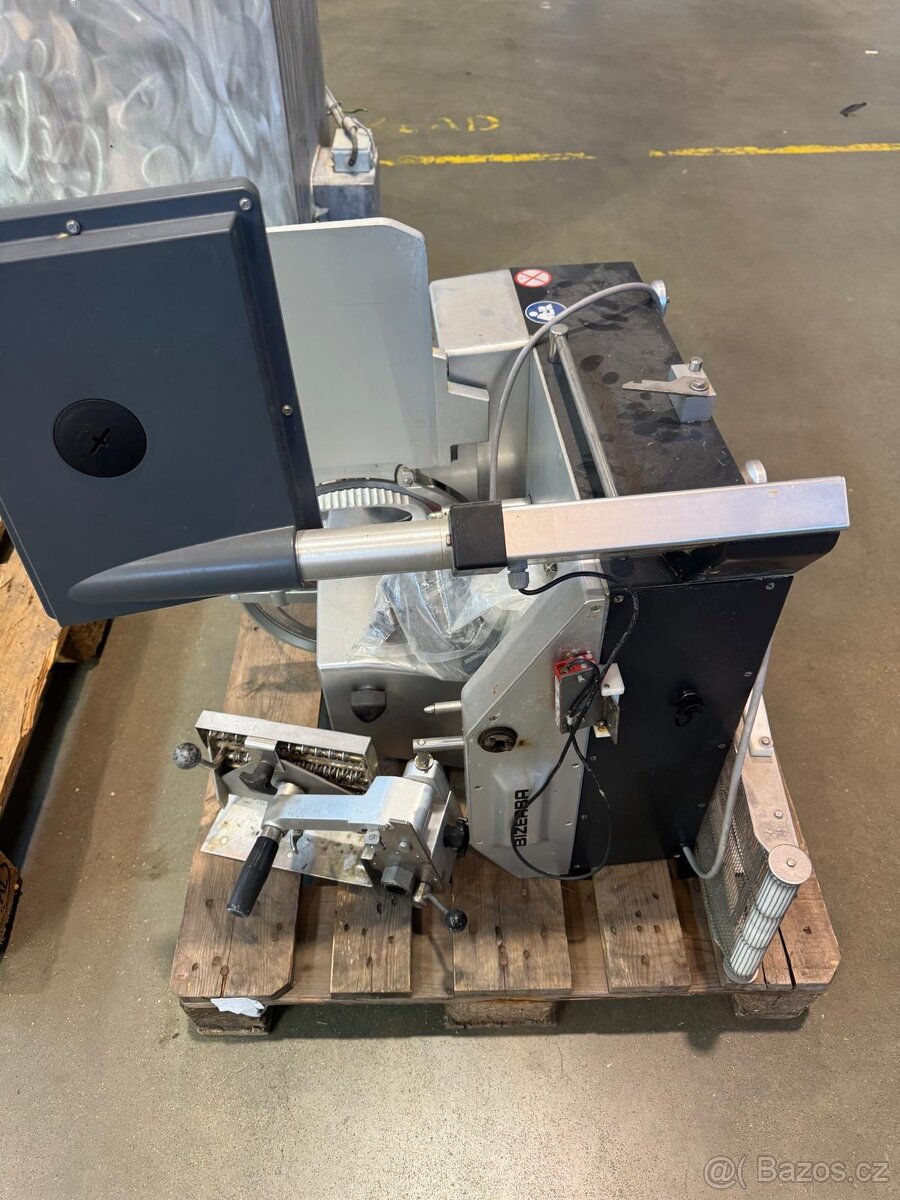 Nářezak automaticky - 3