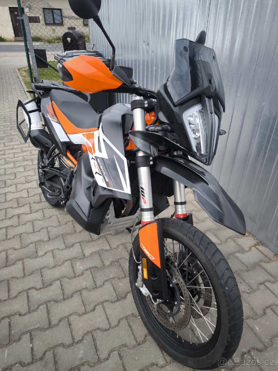 KTM 790 R Adventure - 3