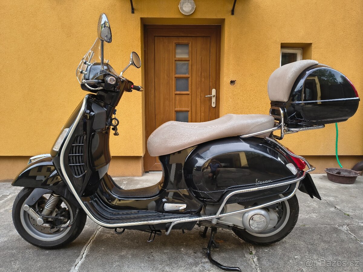 Vespa 250 GTS ie - 3