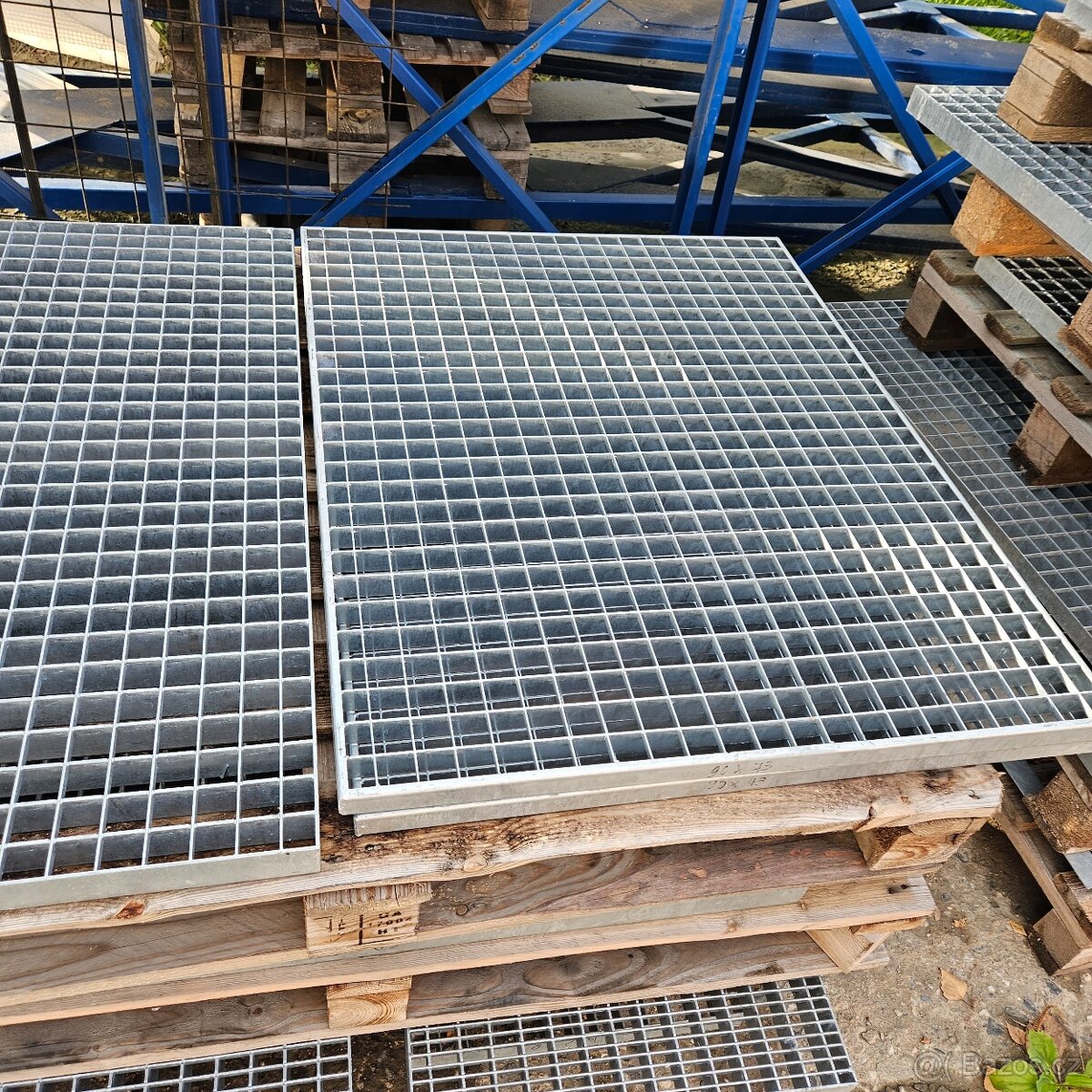 rosty a schodnice cca 100ks - 3