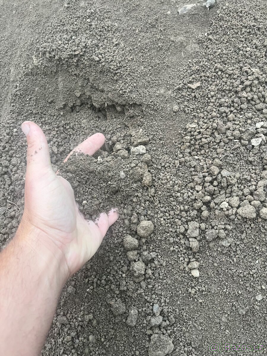 kátrovaná/tříděná zemina - 3