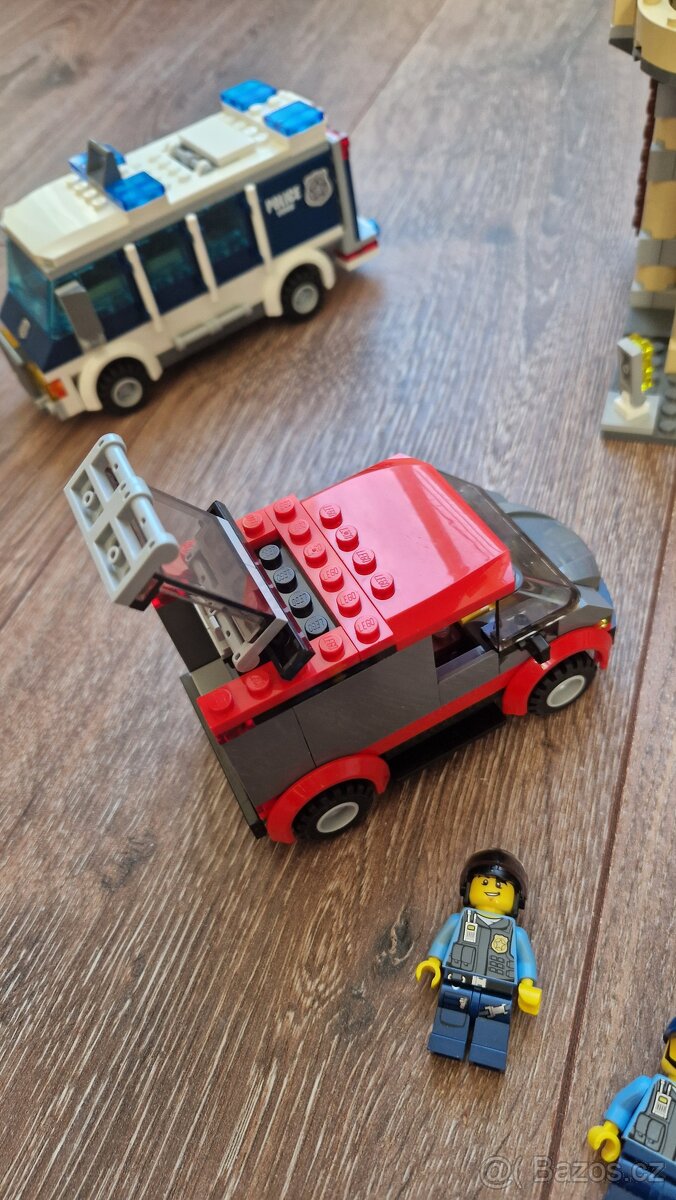 Lego City 60008 Krádež v muzeu - 3
