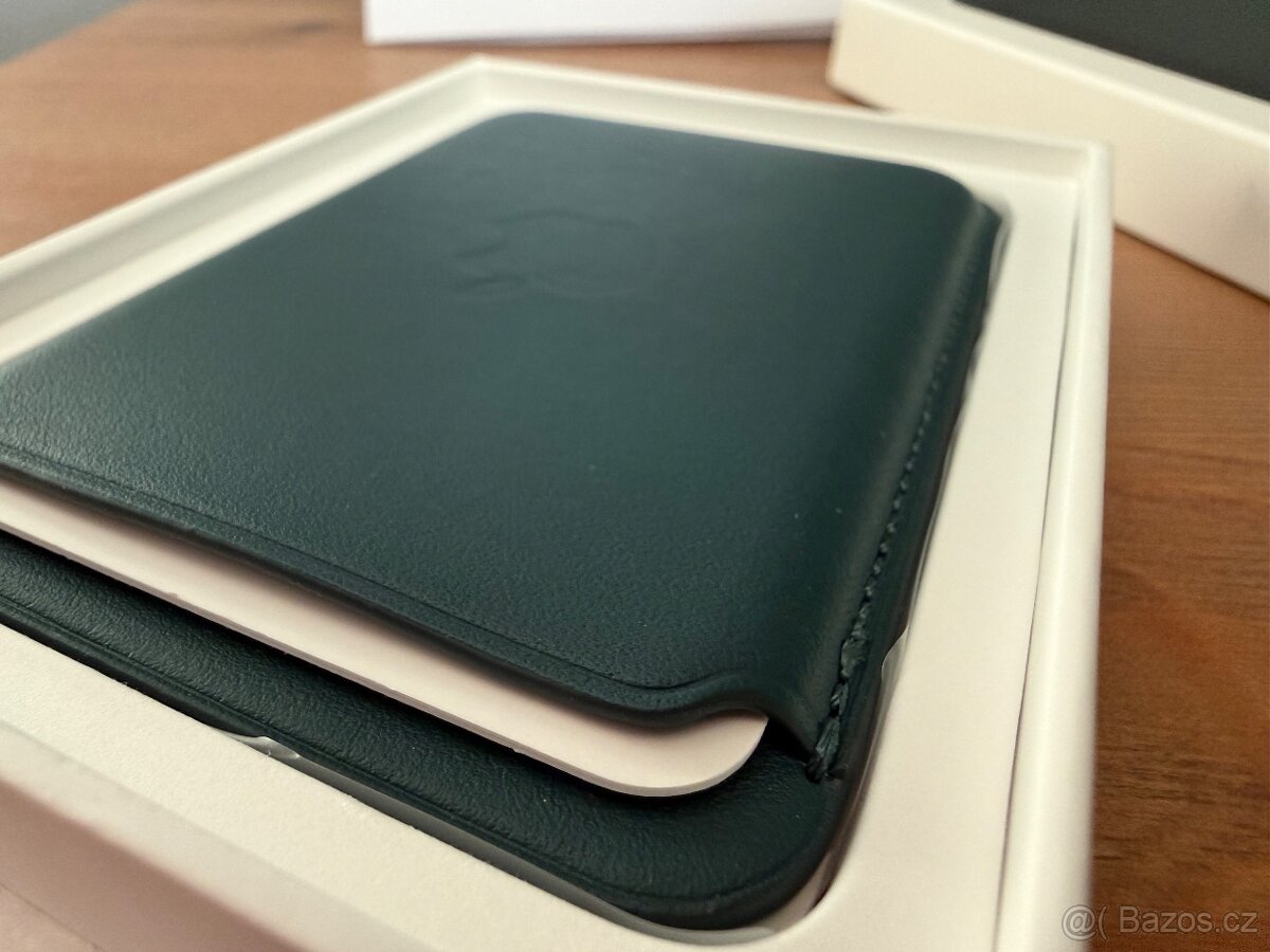 Apple Leather Wallet / Green / MagSafe / Find My — VZÁCNÉ - 3