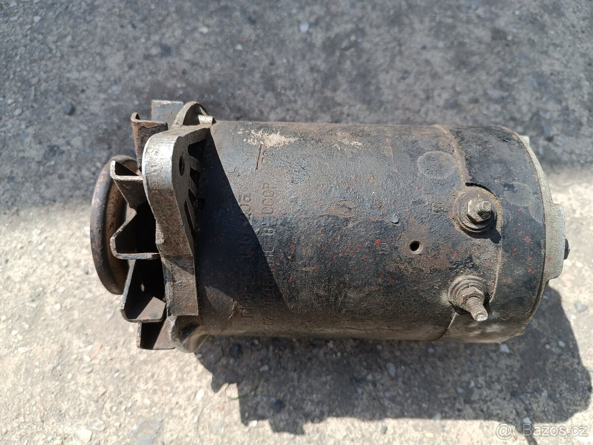Prodám dynamo,karburátor a rozdělovače na Gaz,made in CCCP - 3