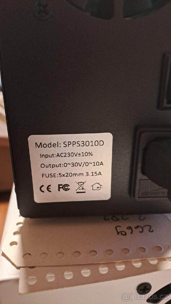 Laboratorní zdroj - 3