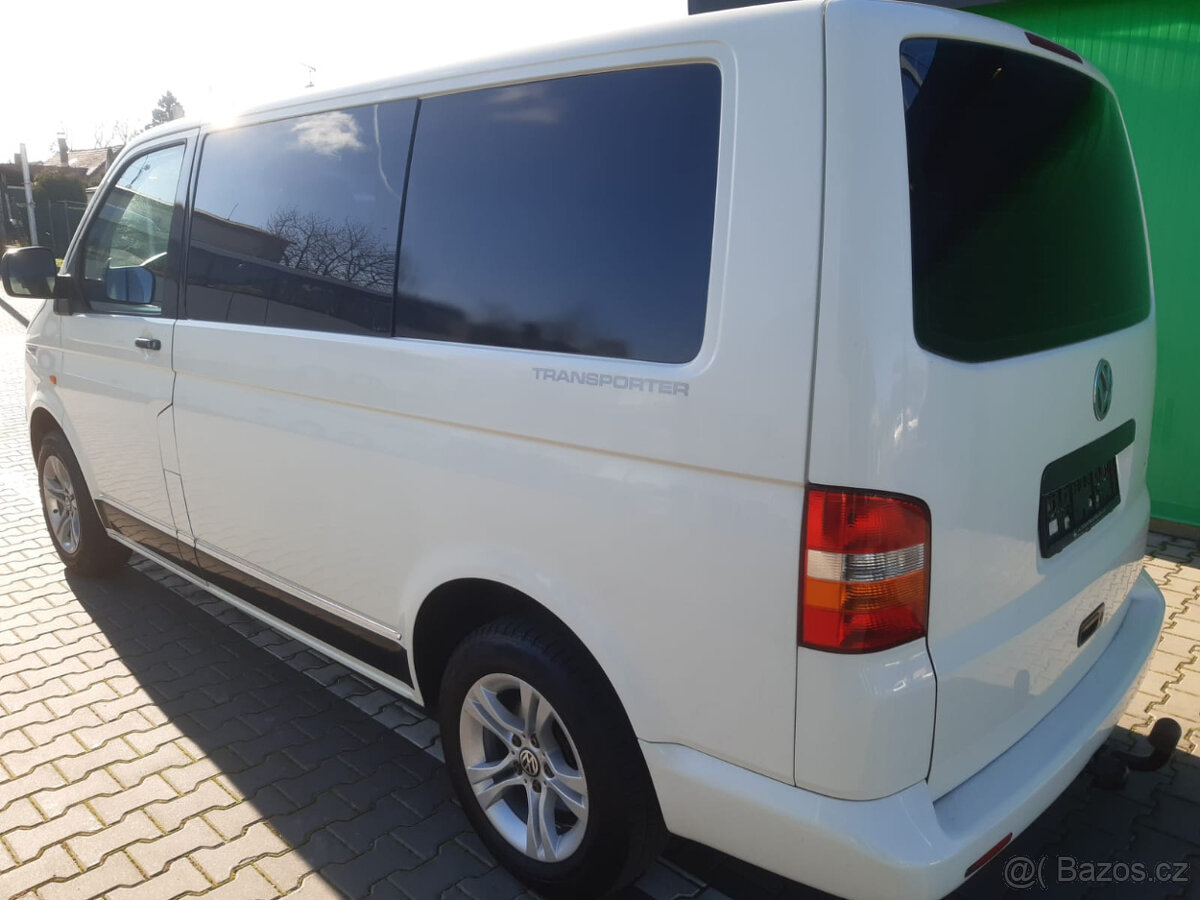 VW Transporter T5, 1,9tdi 63kw,r.v:2007, 6míst - 3