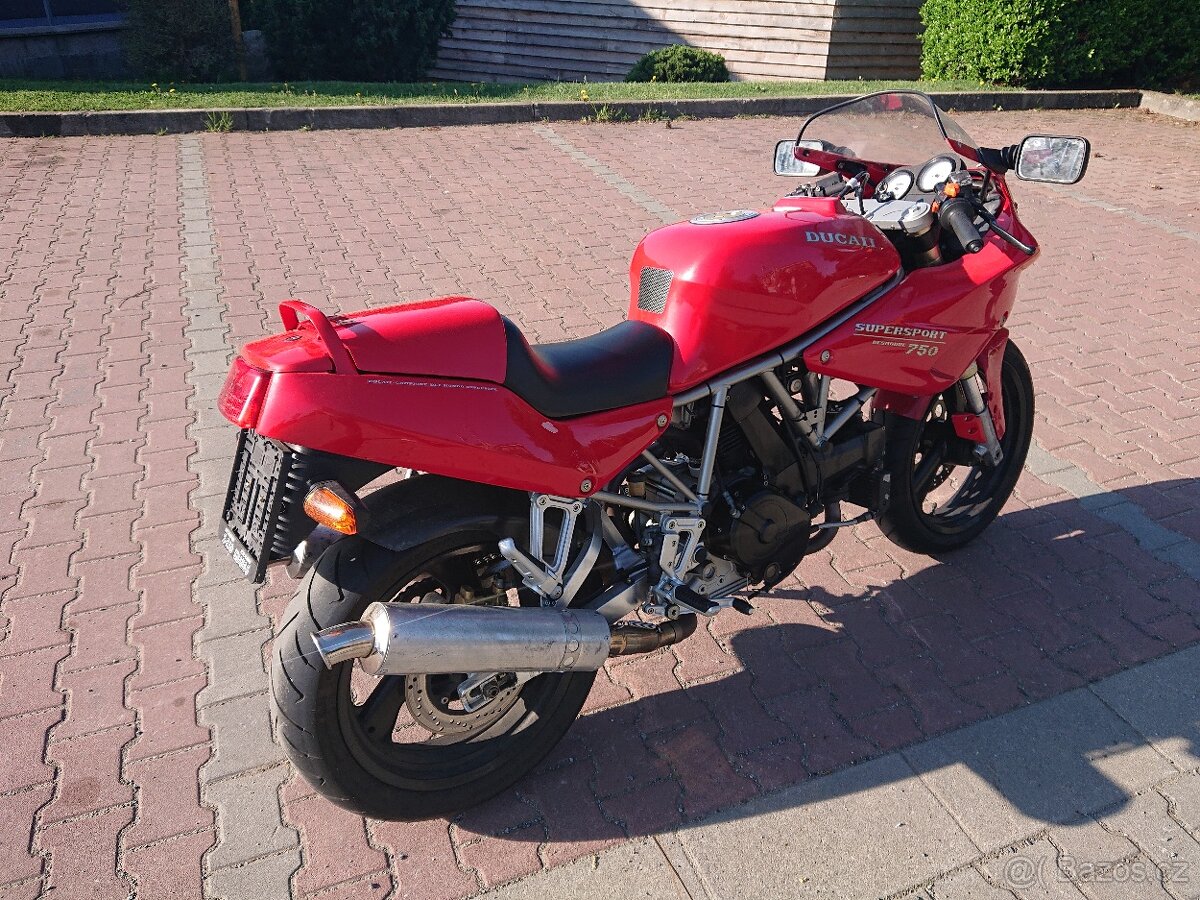Ducati Supersport 750 1993 1. MAJ - 3