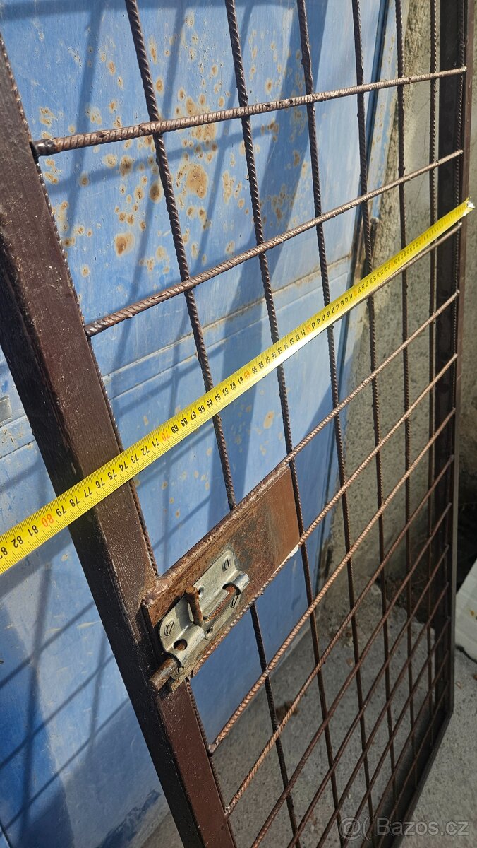 Vrátka, mříž na kotec. - 3