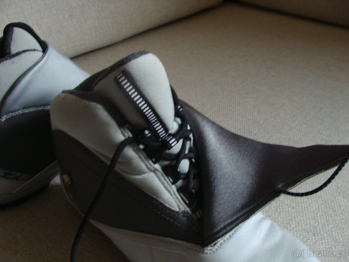 Boty na běžky ATOMIC vel. 41. Systém NNN - 3