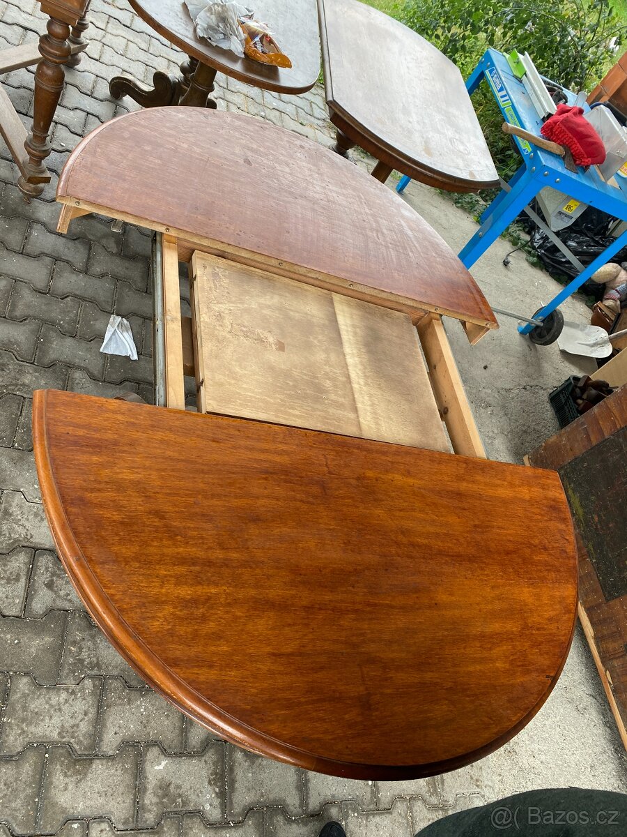 Kulatý rozkládací stůl - 3