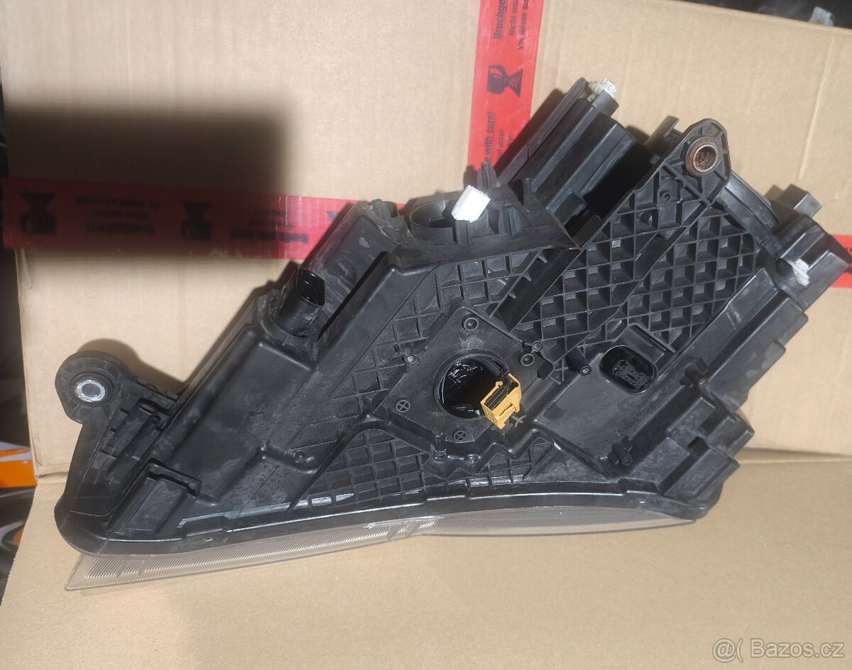 Pravé světlo Škoda Superb 3 - 3