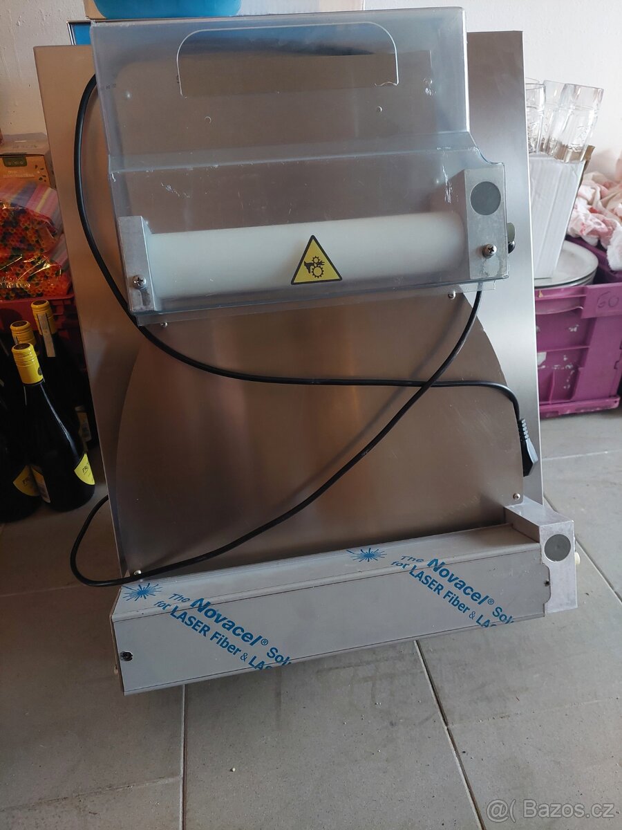 Vyvalovačka na těsto - 3