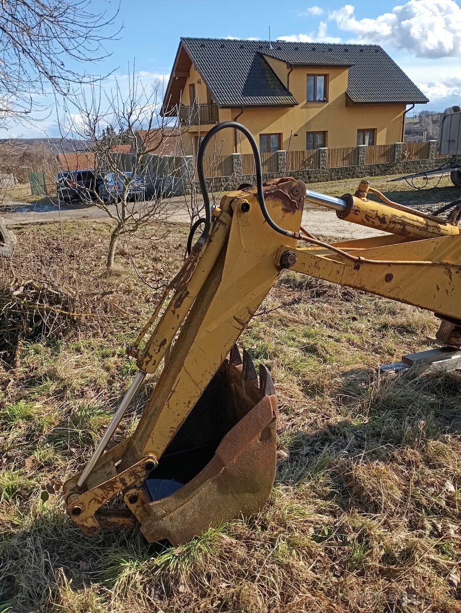 Podkop na smykový nakladač - 3