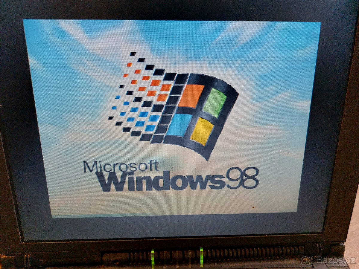 stary notebook pro sberatele, Compaq Armada 4130T - 3