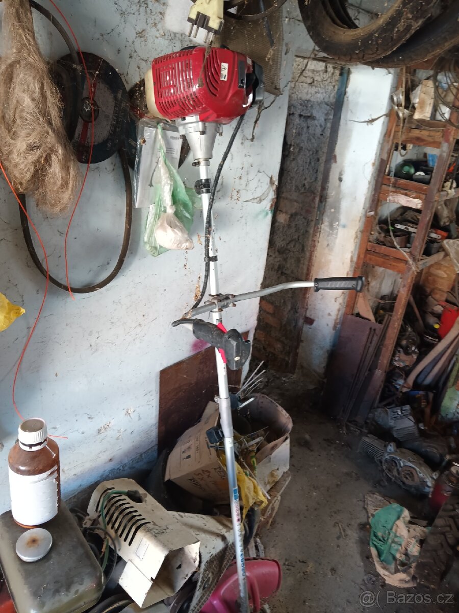 Křovinořez hecht - 3