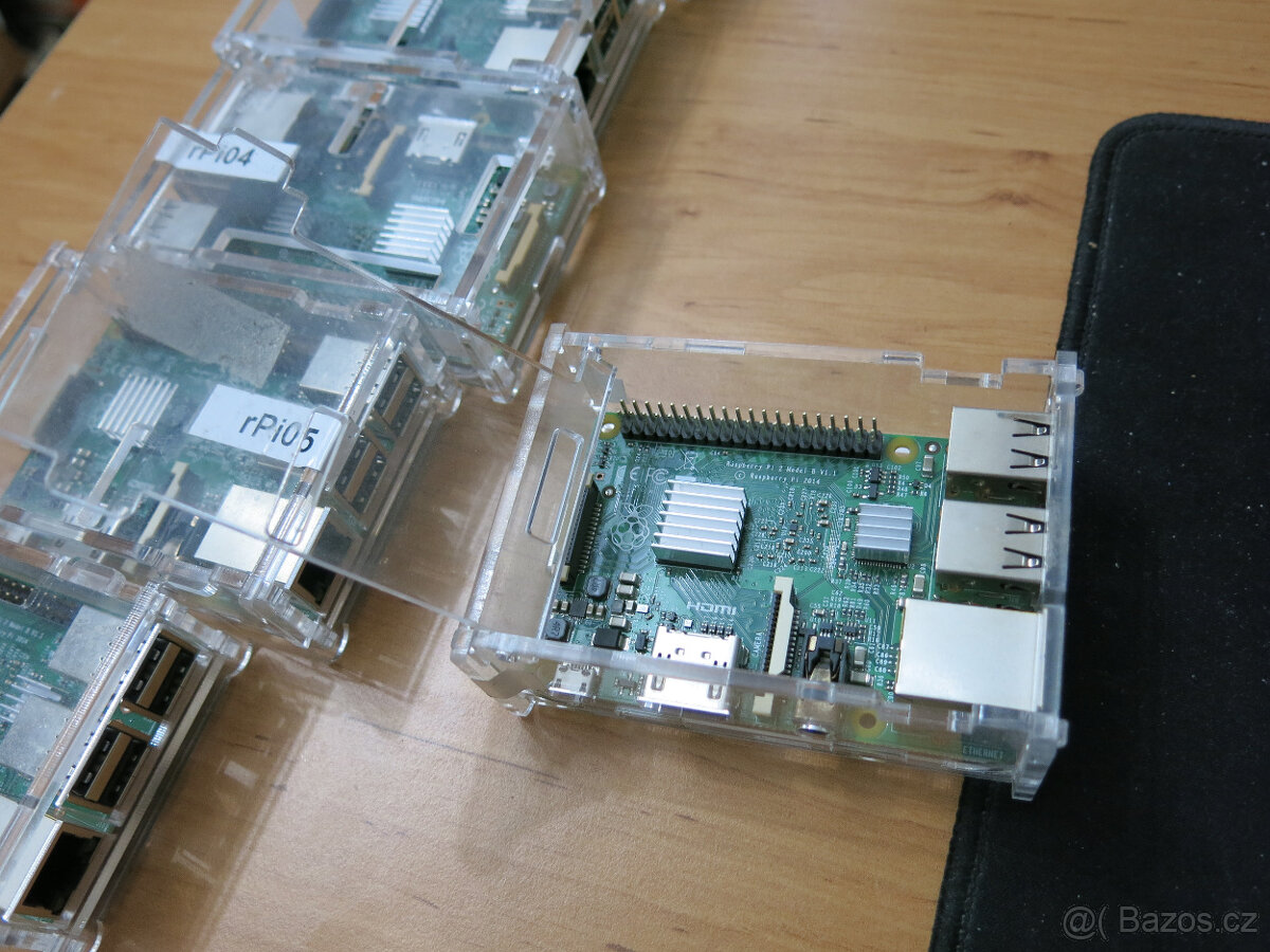 prodám cluster Raspberry Pi 2 a příslušenství - 3