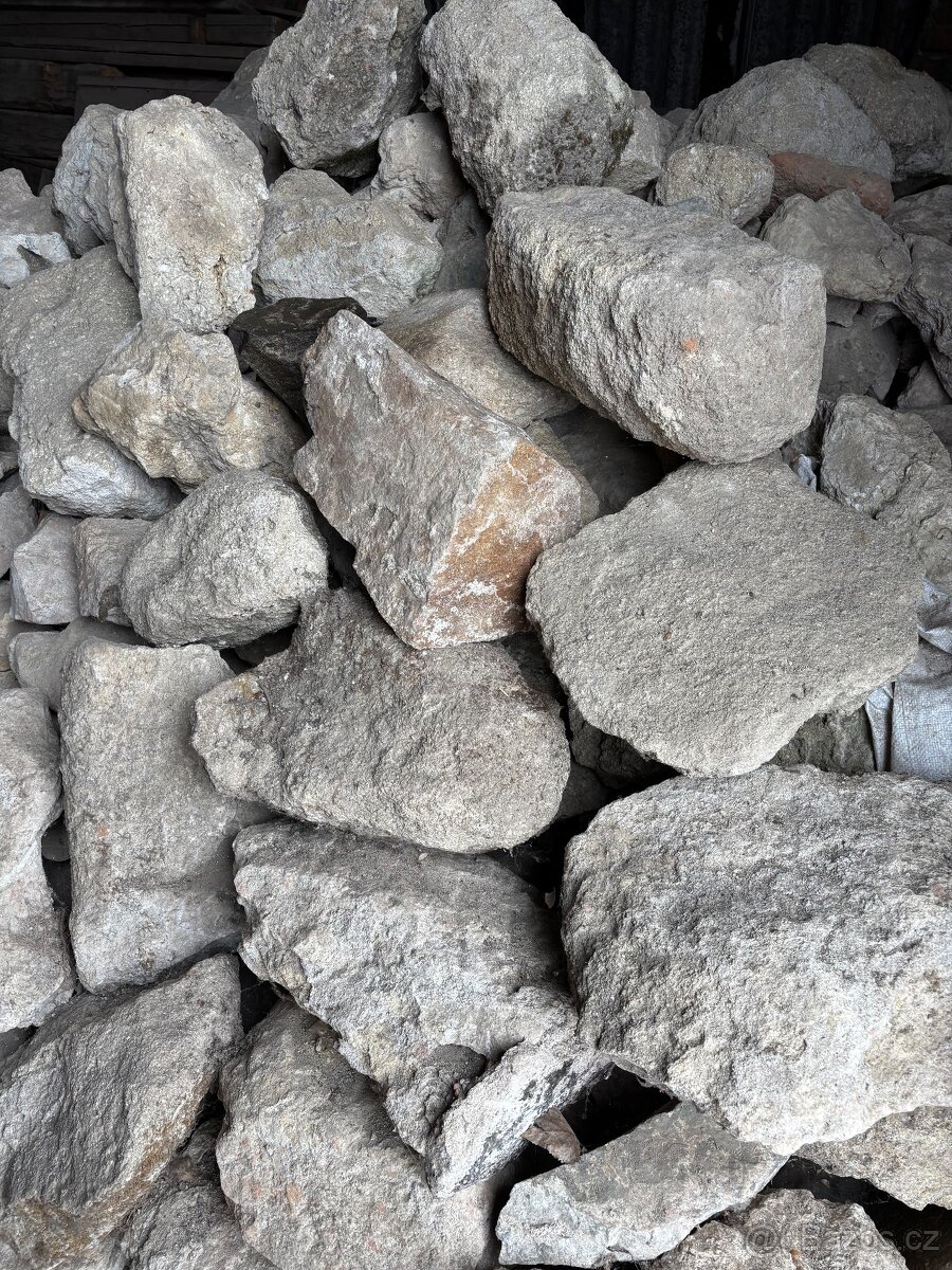 Kameny za odvoz - 3