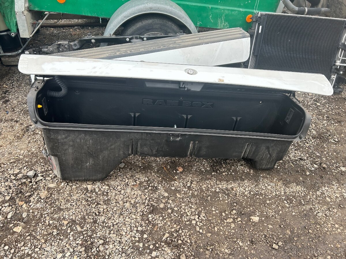 Ram box na Dodge Ram 1500 - 3