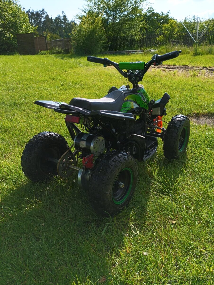 Dětská elektrická čtyřkolka