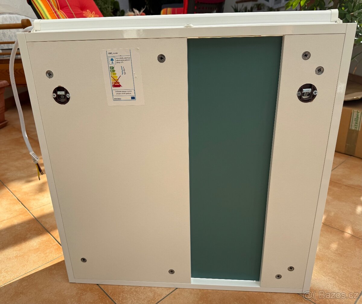 Závěsná koupelnová skříňka - 3