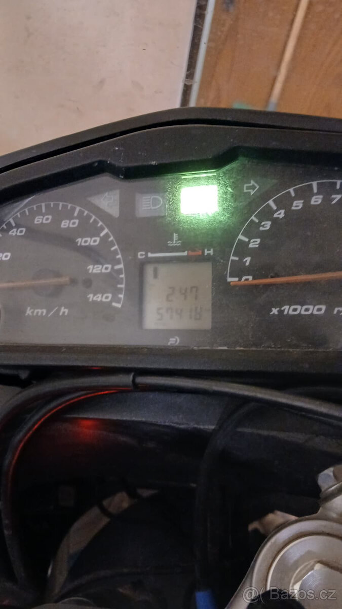 Honda Varadero 125, rok 2002, Plně vybavená, 57 4xxkm - 3