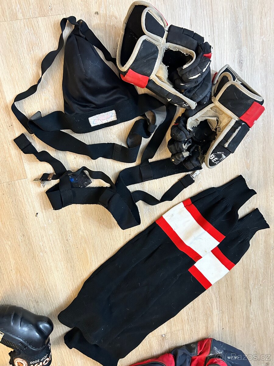 Hokejová výstroj - 3