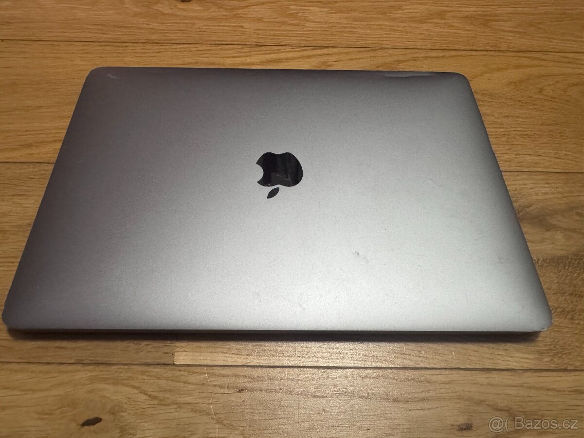 MacBook Pro 13" 2017 - 3