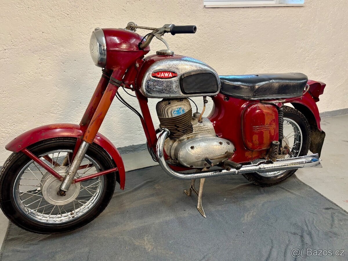 Jawa 250 - 3