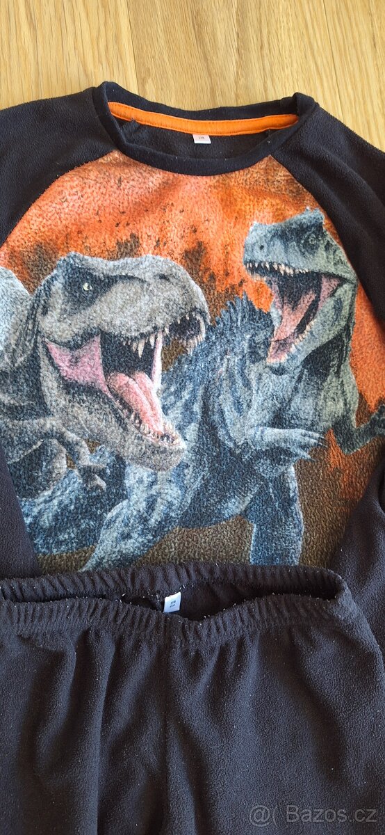 Teplejší pyžamo C&A vel 116 - 3