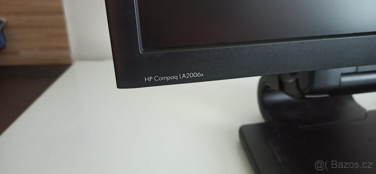 Monitor HP Compaq LA2006X - 20" displej (50,8 cm) - 3