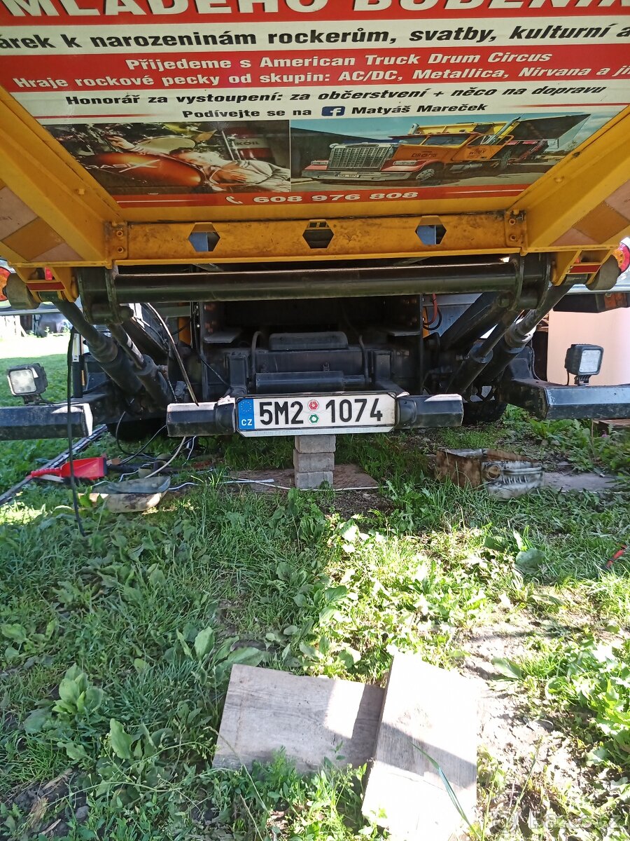 Zánovní zvedací plošinu s Tech. průkazem - 3