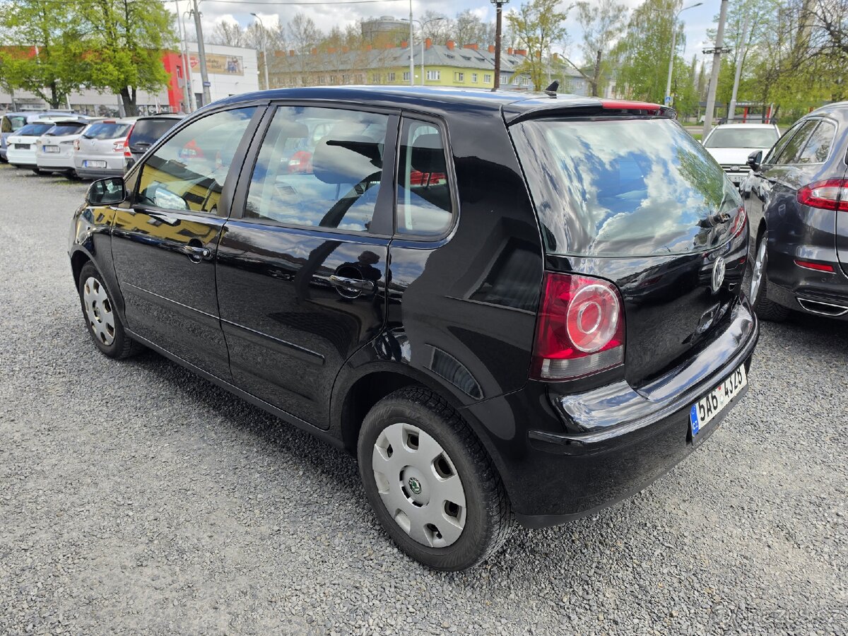 Volkswagen Polo
1.2 HTP - 3