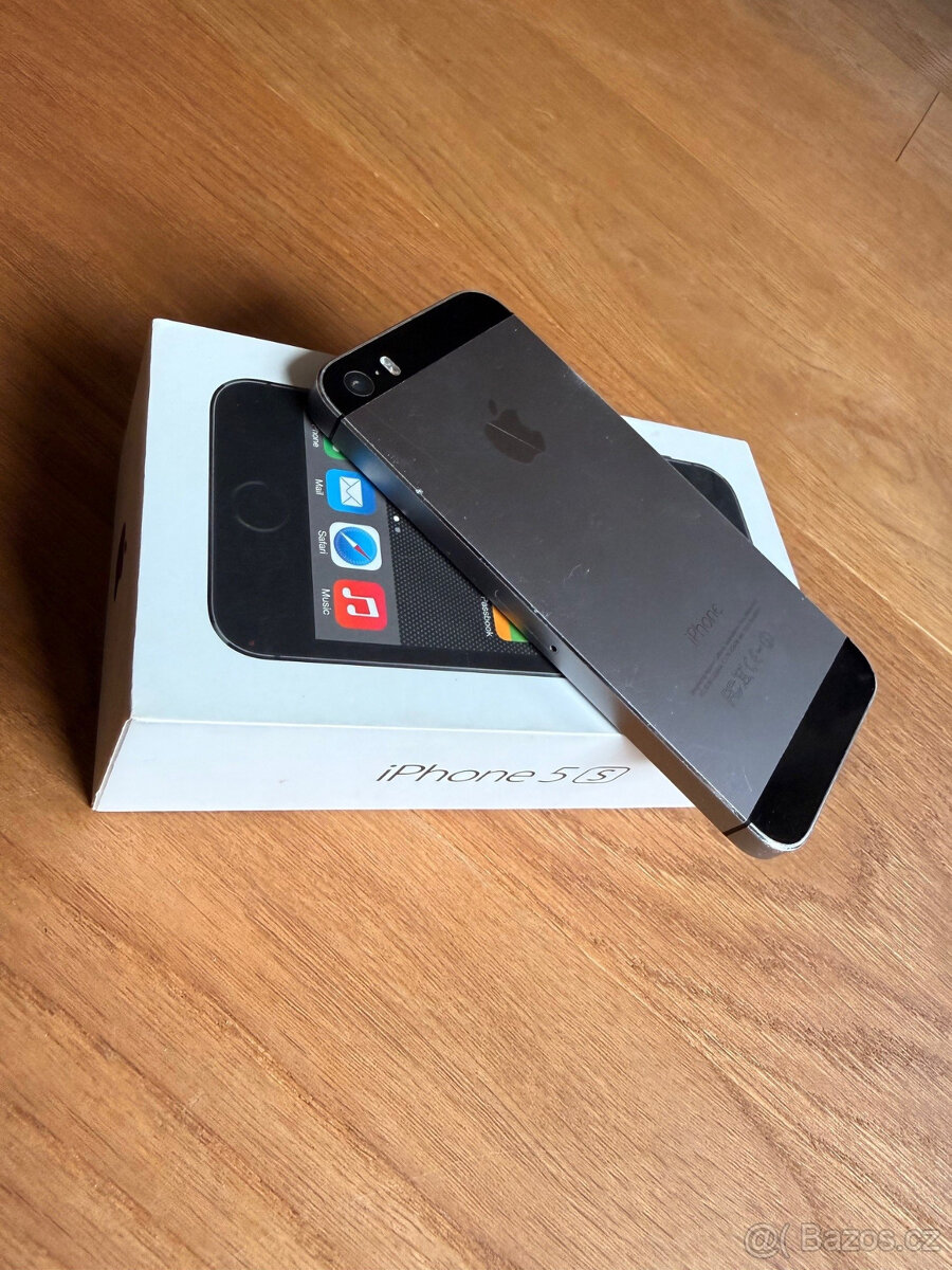 Apple iPhone 5s - 16GB - 3