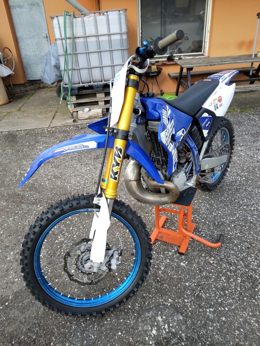 YAMAHA YZ 250