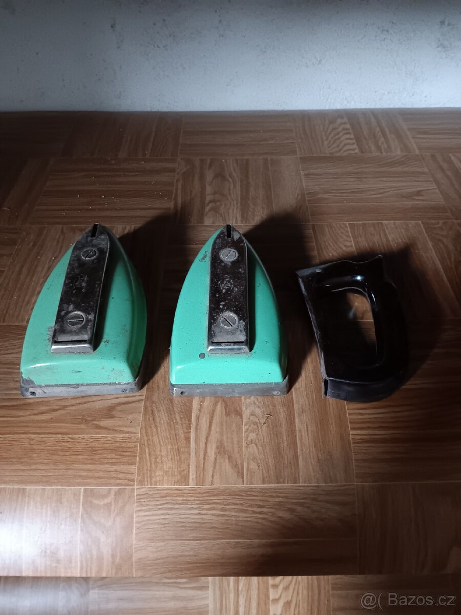 Retro žehličky - 3