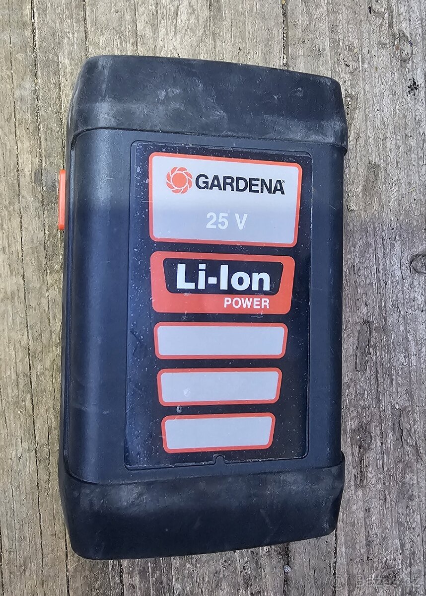 Baterie sekačka Gardena Typ 8838 (3000mAh/75,0Wh - 3