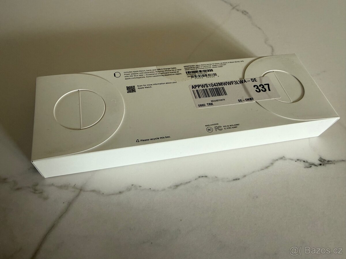 New Apple Watch Series 10 GPS 42mm Jet black Al black sb M/L - 3