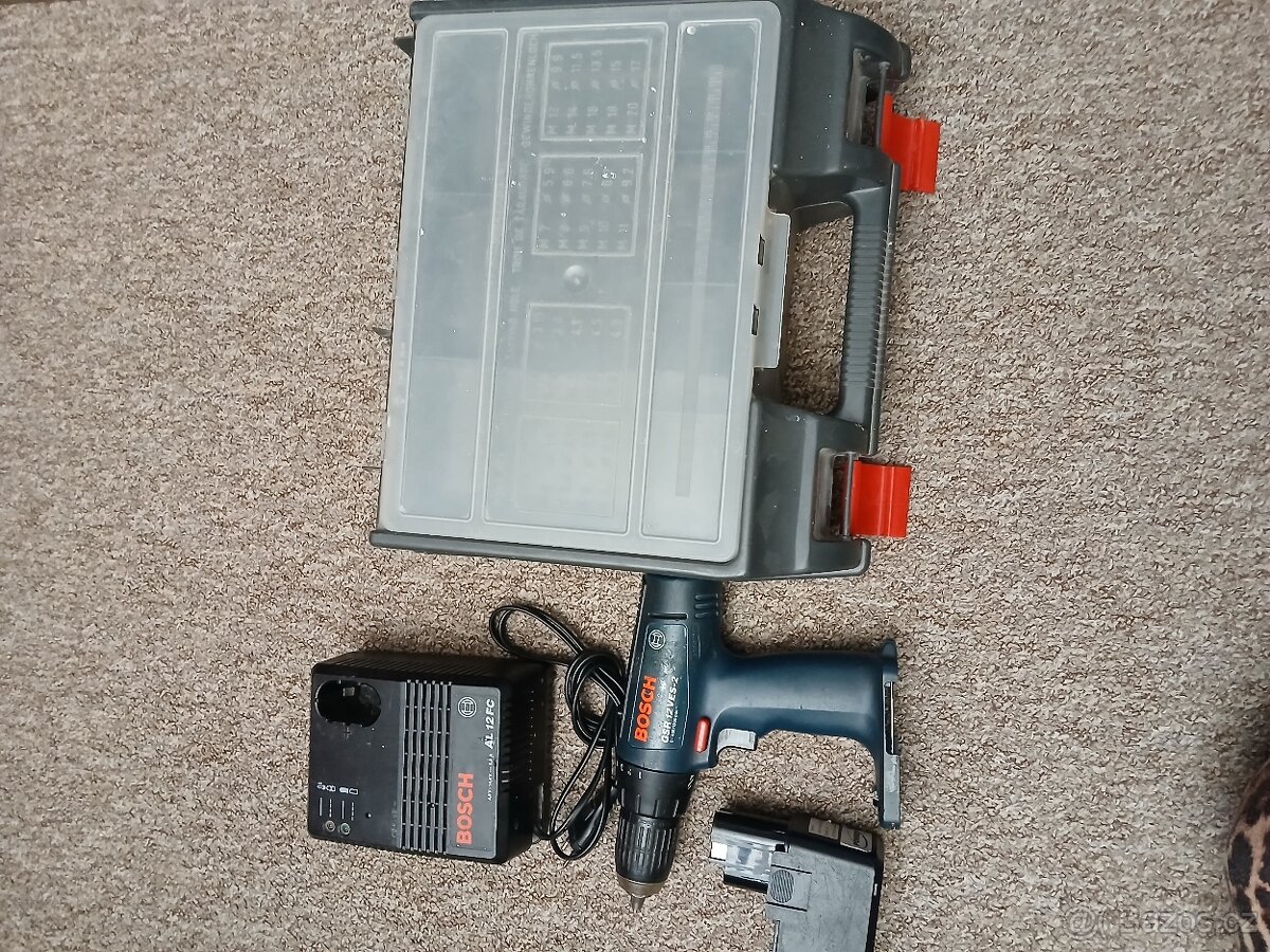 Aku vrtačka/šroubovák Bosch - 3
