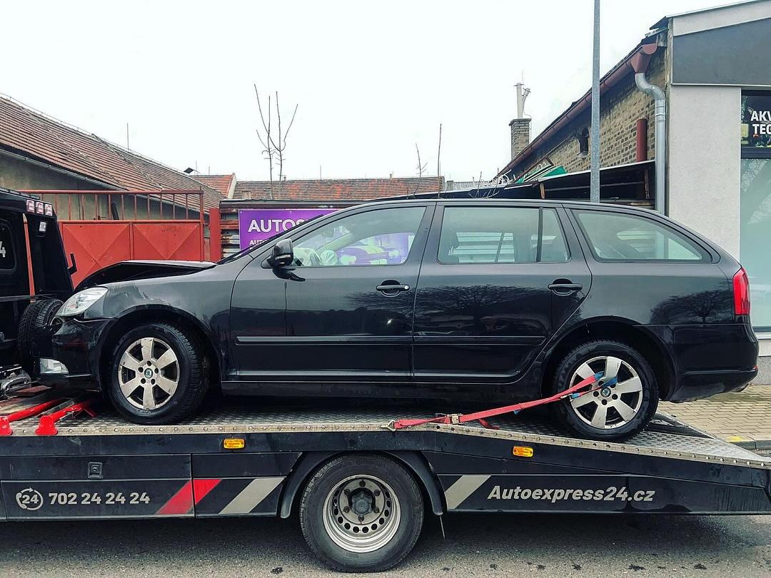 Náhradní díly Škoda Octavia 2 FL kombi 2011 CFHC MSV LF9R - 3