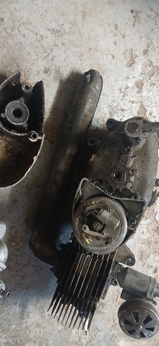 Jawa 550/555 pionyr - 3