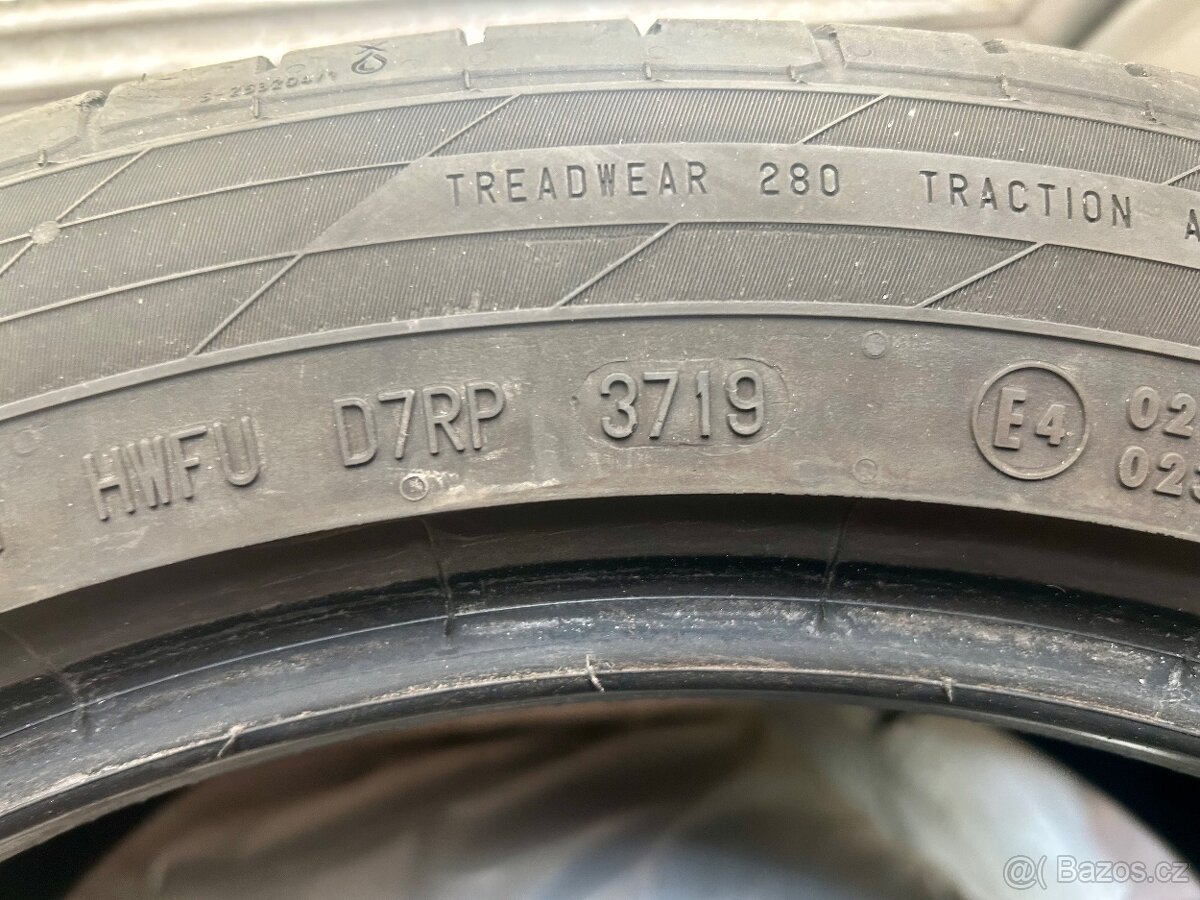Continental 235/45 18 letní sada - 3